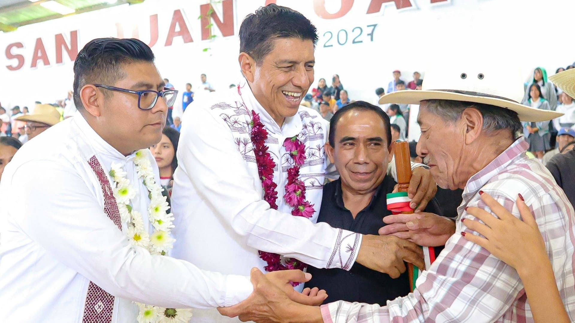 Invertirá Gobierno del Oaxaca 10 mdp para pavimentación en San Juan Coatzóspam