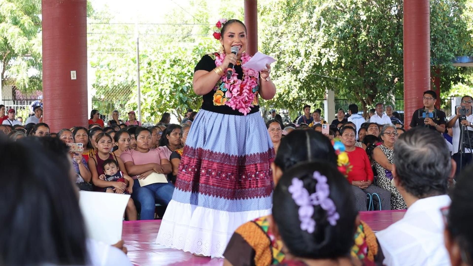 Mujer Primavera ha entregado 5 mdp a más de mil mujeres del Istmo de Tehuantepec