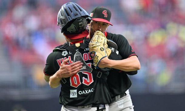 Guerreros de Oaxaca vence a Diablos Rojos con remontada de 6 carreras