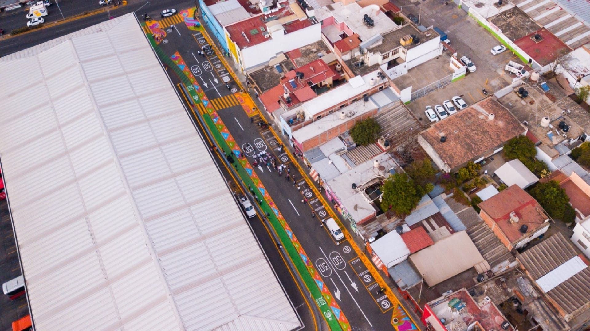 Arte en Asfalto irrumpe en el Barrio de Jalatlaco