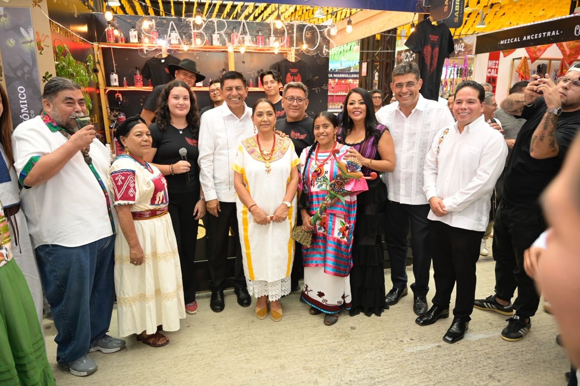 Oaxaca, líder productor de mezcal con 25 millones de litros al año