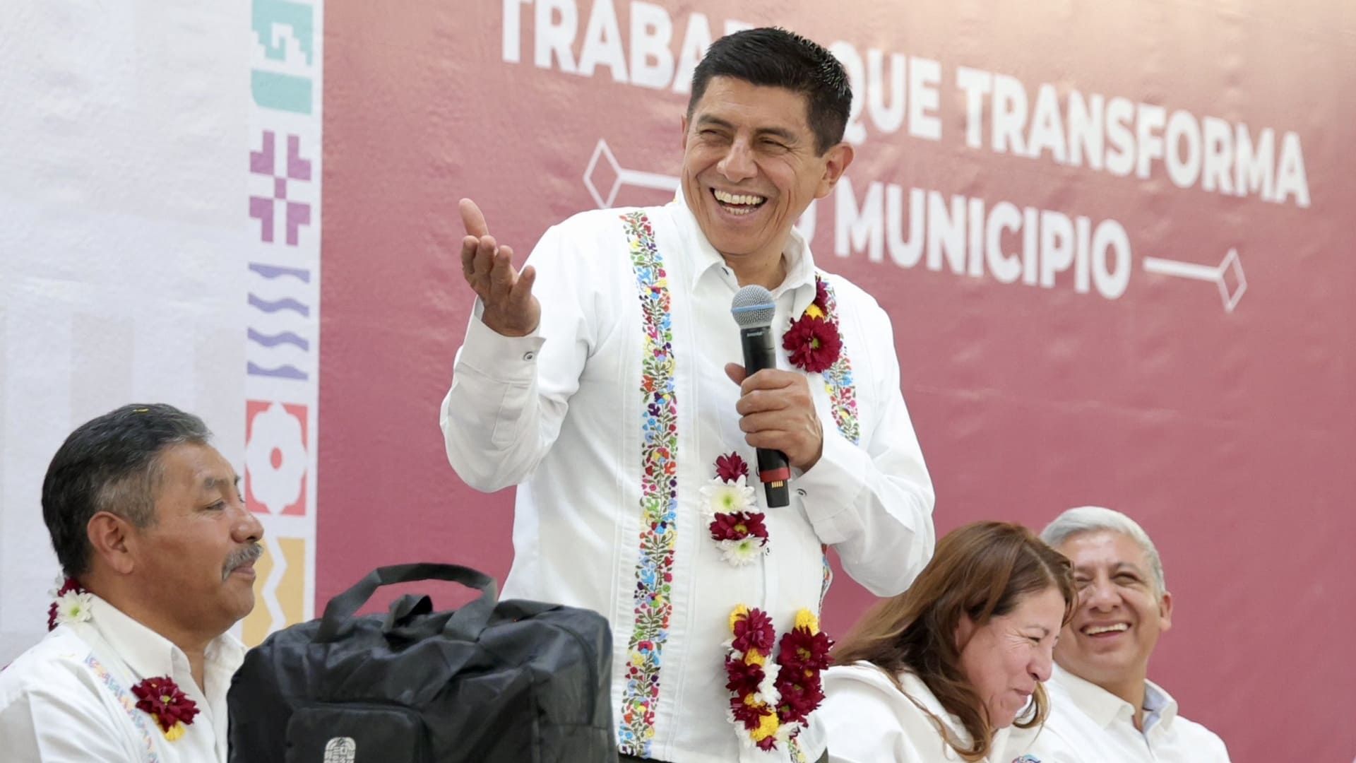 ¡No es broma! Oaxaca pone fin al ‘bautizo’ de calles con nombres de políticos