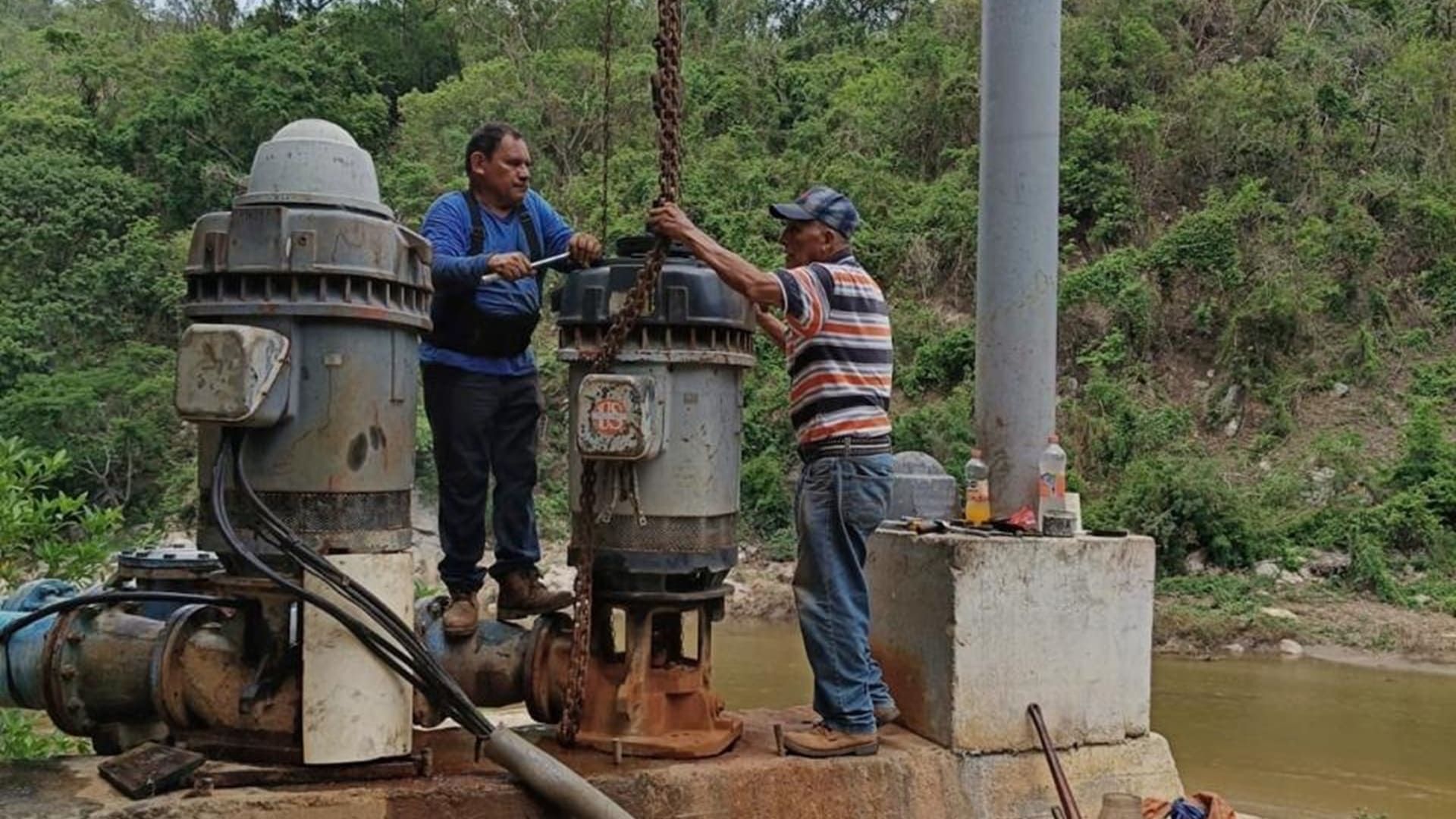 Avanza en Pinotepa Nacional distribución de agua potable con reactivación del sistema