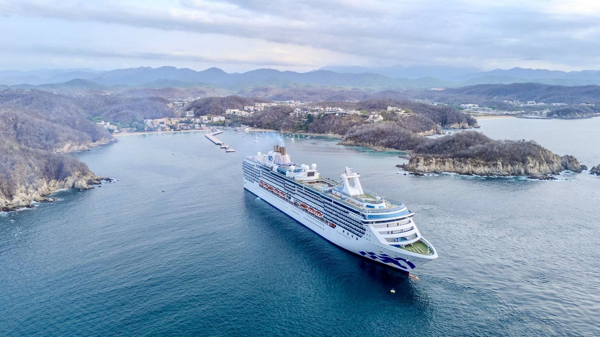 Temporada de cruceros en Huatulco deja 40 mdp en derrama económica