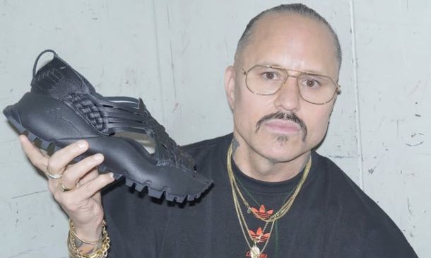 Yalálag obtiene de Adidas reparación del daño patrimonial por Oaxaca Slip On