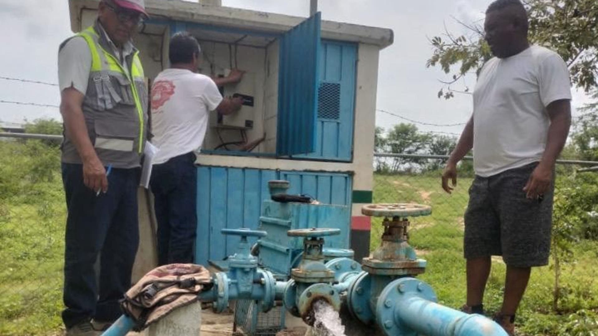 Recupera flujo de agua potable Santo Domingo Armenta en la Costa