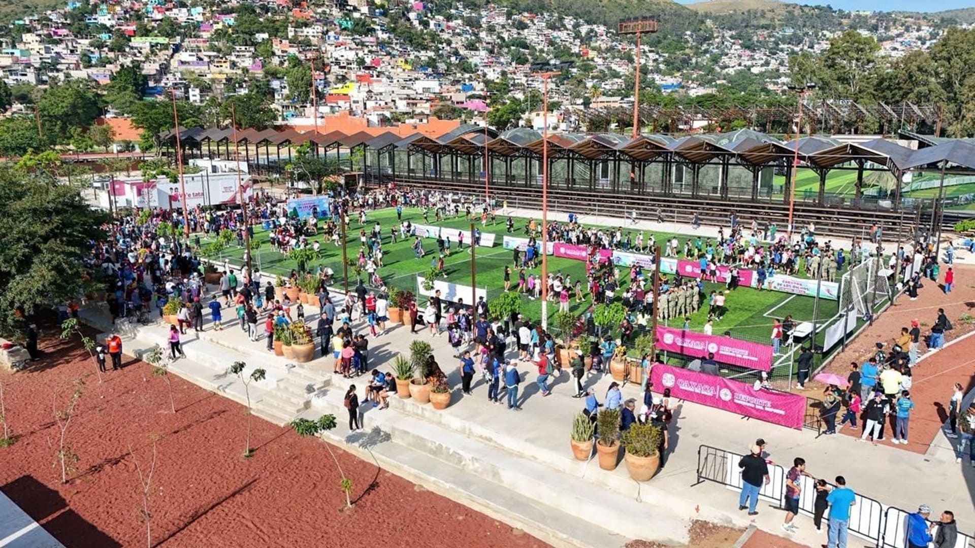 Más de mil 1500 asisten a la Carrera de Los Bichos en la capital
