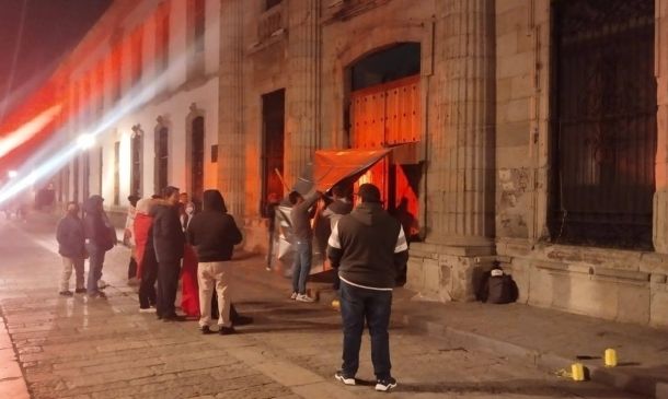 Estalla huelga del Steuabjo en la UABJO por falta de acuerdos con la Rectoría