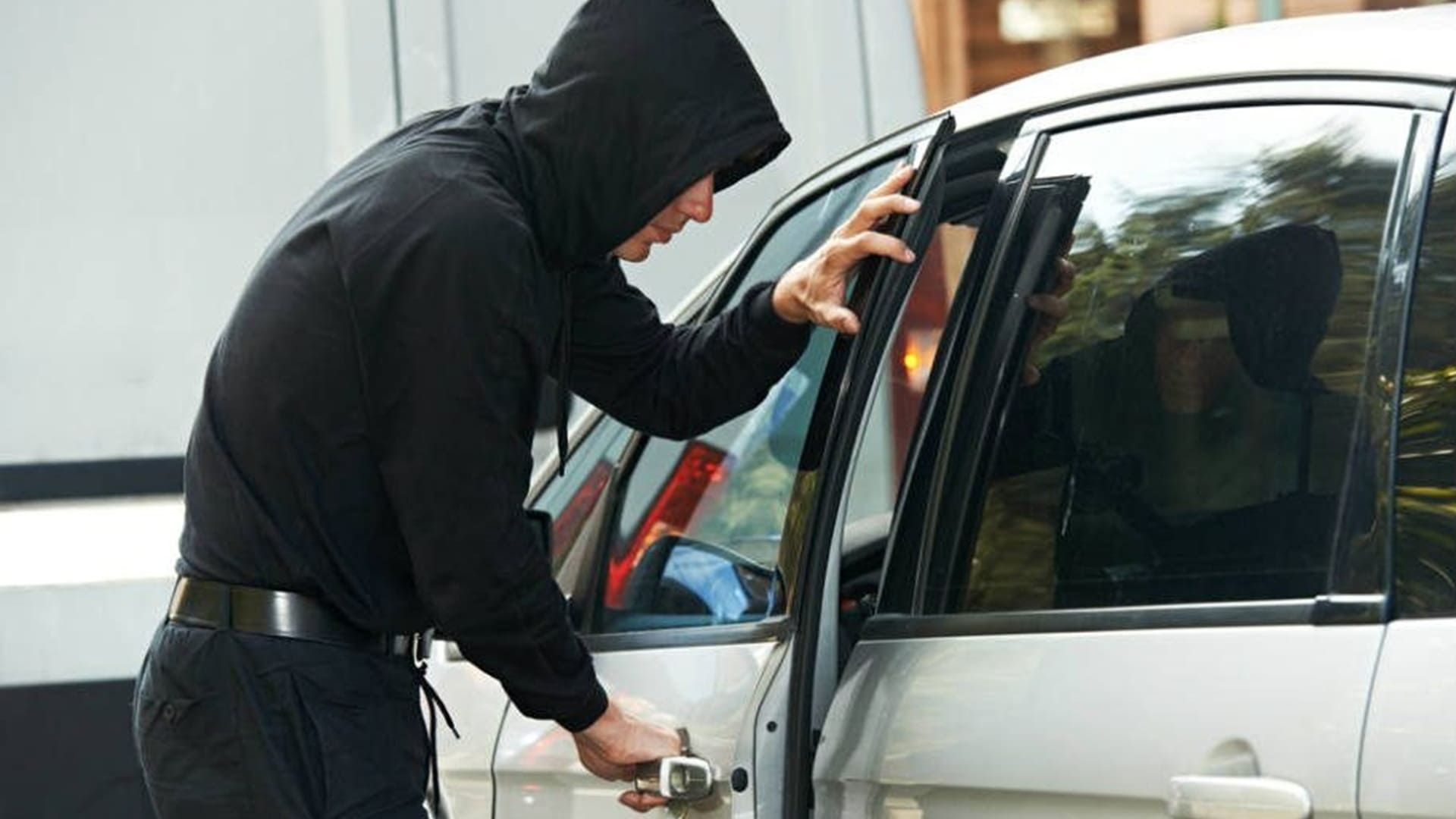 En México se roban cada día 173 vehículos asegurados, reporta AMIS